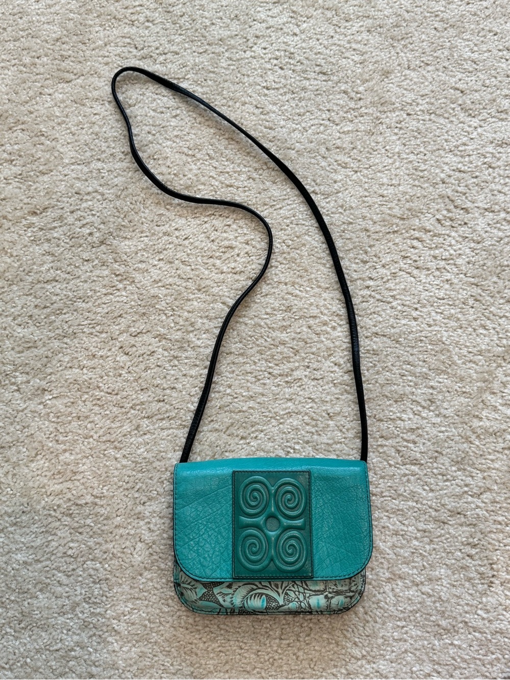 🔹 HL Thomas Leather Studio Handcrafted Tooled Turquoise Leather Crossbody Purse